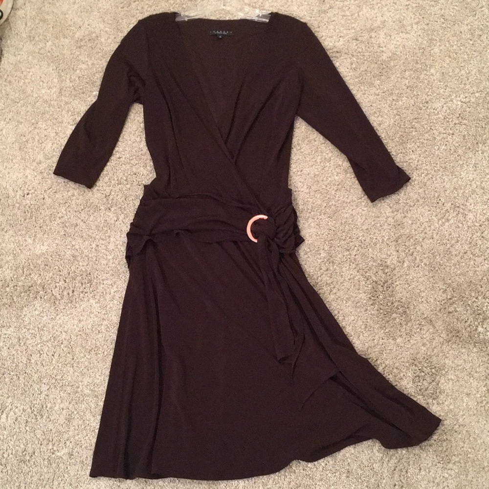 Laundry shelli segal sz 8 faux wrap dress 3/4 sleeves. Ruched belt w pink detail